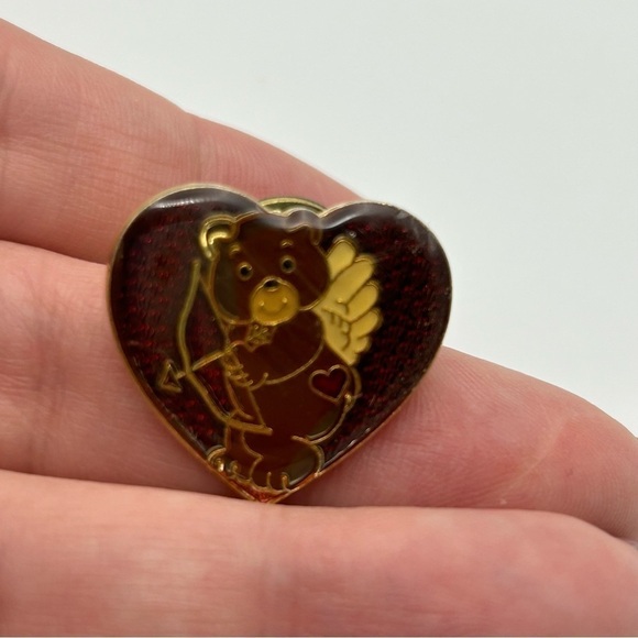 Small Brown Cupid Bear with Arrow and Angel Wings in Red Heart Shaped Enamel Pin - Picture 4 of 7
